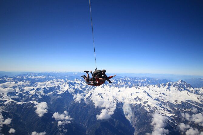 Tandem Skydive 10,000ft from Franz Josef - What Makes This Skydiving Experience Special?