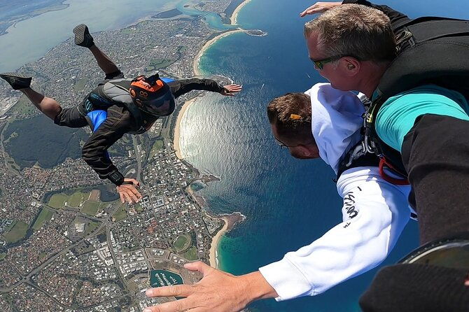 Tandem Skydive Shellharbour Beach 15,000ft - Introduction: An Exciting Skydiving Experience That Packs a Punch