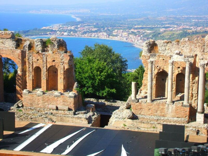 taormina-guided-historic-city-tour-2