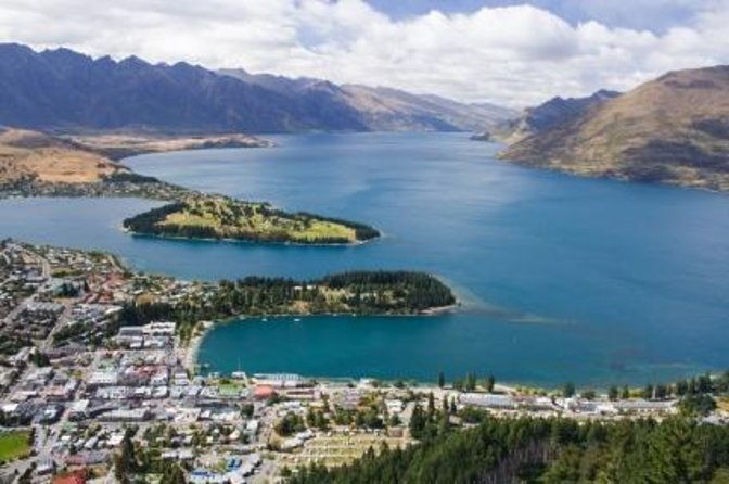 The Grand Circle 30-Minute Helicopter Flight from Queenstown - Key Points