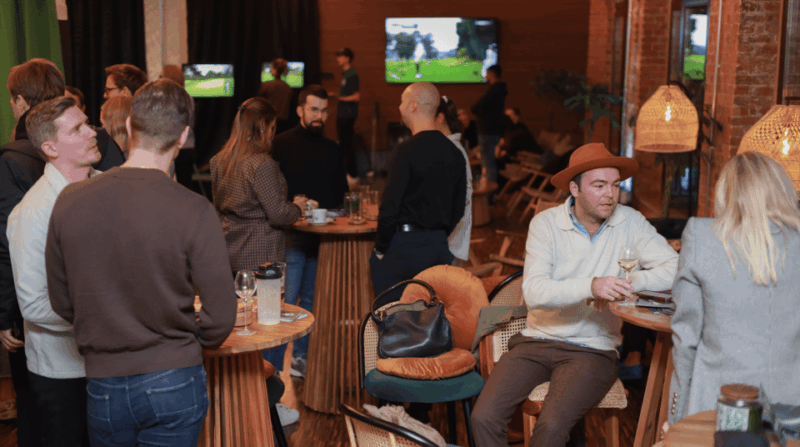 the-ultimate-berlin-golf-bar-for-groups-games-good-times