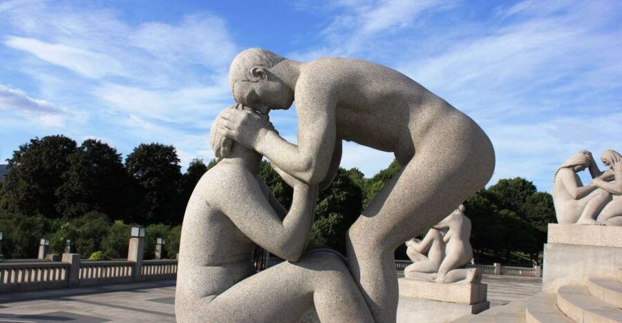 the-vigeland-park-in-oslo-insta-perfect-walk-with-a-local