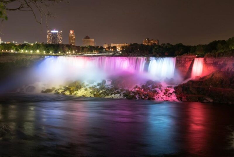 toronto-niagara-falls-day-evening-tour-top-attractions