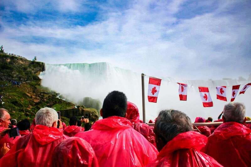 toronto-niagara-falls-day-tour-with-optional-boat-cruise