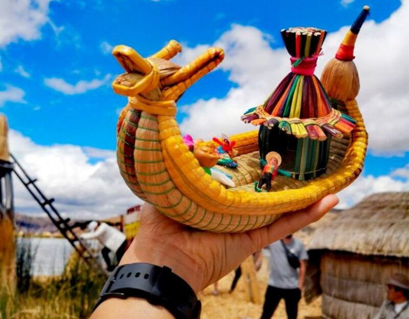 tour-kayak-uros-and-taquile-by-speedboat