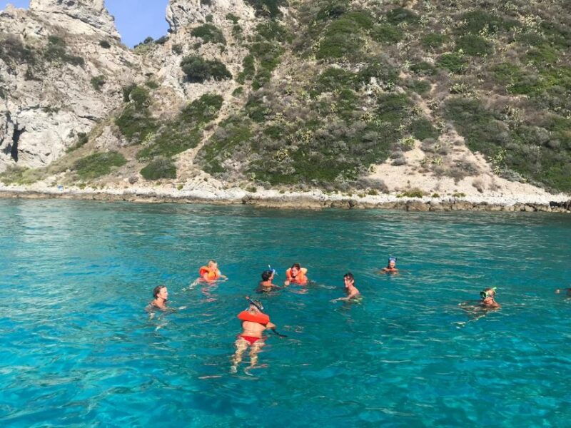 tropea-private-tour-with-skipper-to-capo-vaticano