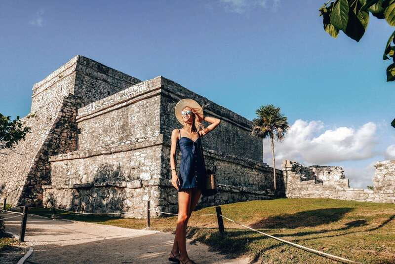 tulum-ruins-archaeological-zone-guided-walking-tour
