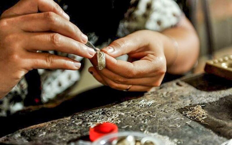 ubud-3-hour-silver-jewelry-making-class