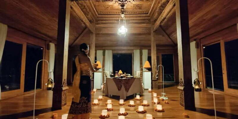 ubud-balinese-royal-dinner-with-tropical-forest-views