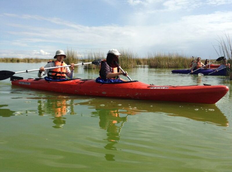 uros-kayaking-taquile-island-day-tour