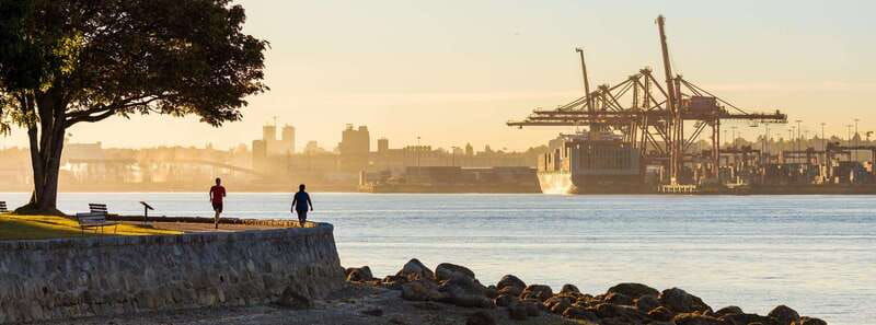 vancouver-city-granville-island-sightseeing-trolley-tour