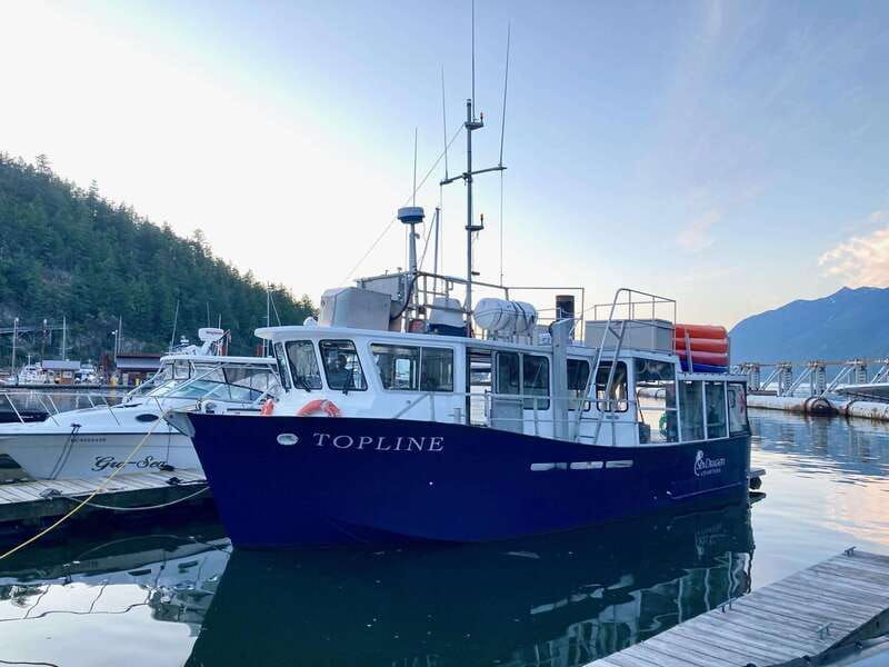 vancouver-sunset-boat-cruise-with-complementary-bubbly