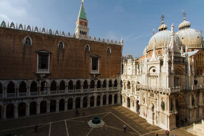 venice-doges-palace-prison-and-secret-passageways-tour