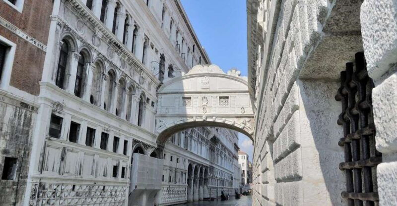 venice-walking-tour-and-doges-palace-guided-visit