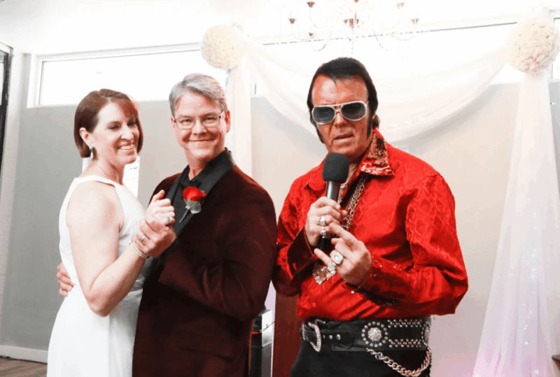 viva-elvis-ceremony-elvis-2