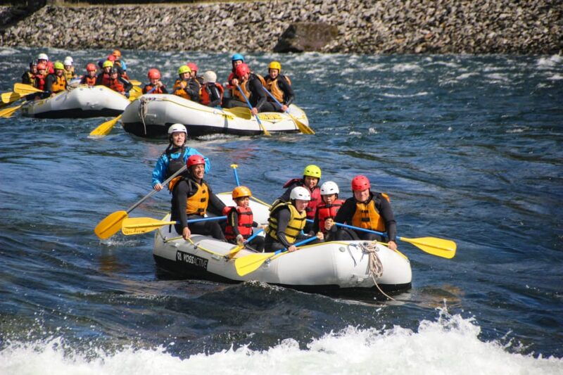 voss-family-rafting-on-the-vosso-river