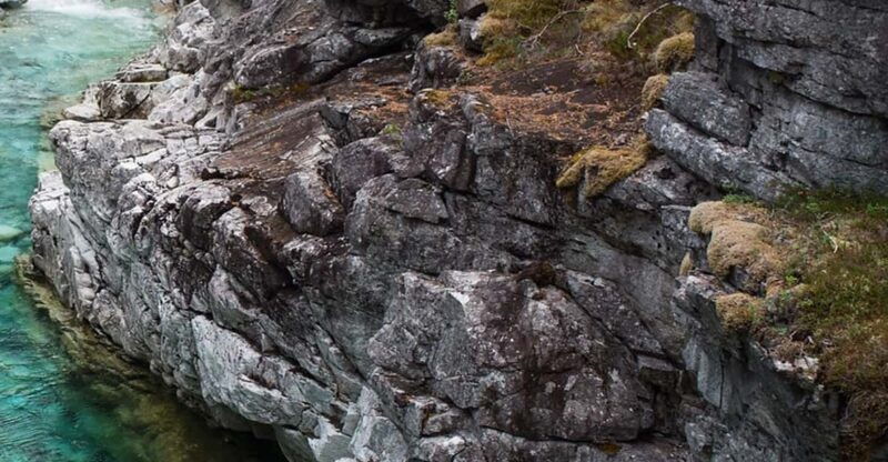 voss-half-day-guided-river-kayak-tour