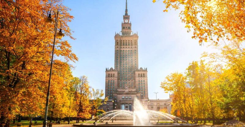 warsaw-capture-the-most-photogenic-spots-with-a-local