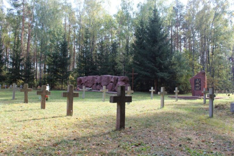 warsaw-treblinka-heartbreaking-concentration-camp-tour