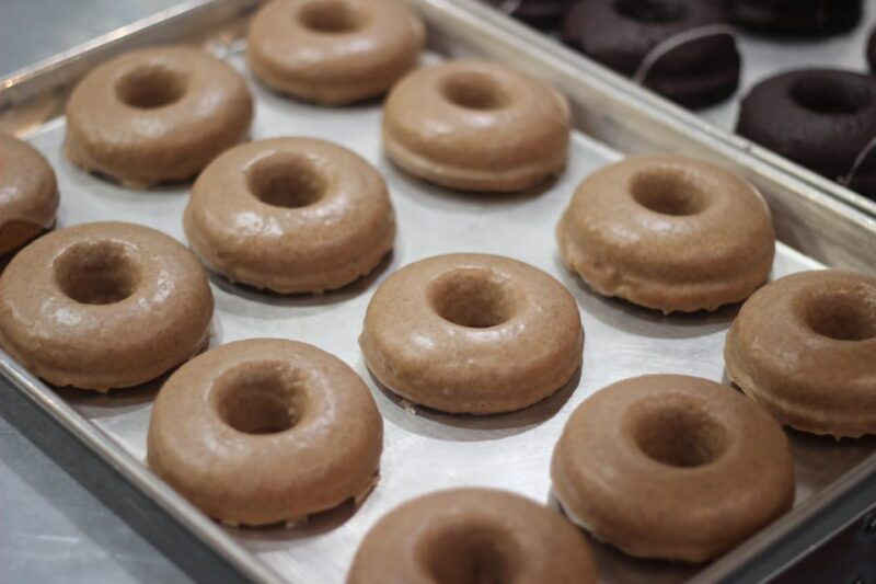 west-la-donut-adventure-and-walking-food-tour-with-tastings