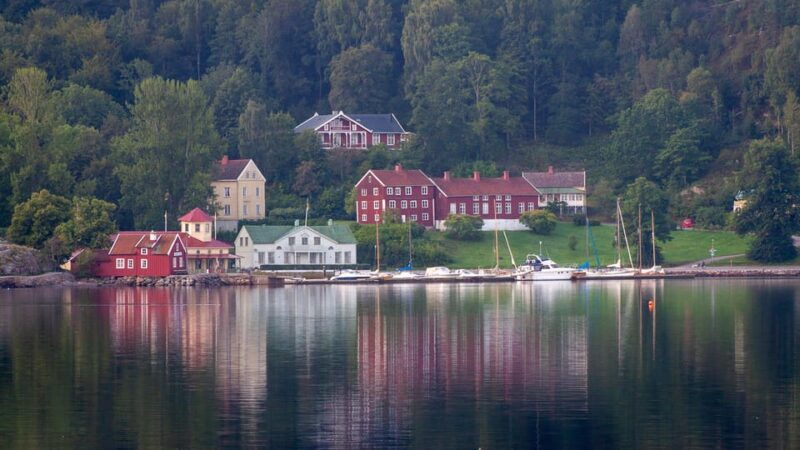 west-sweden-5-day-sea-kayak-camp-with-seaside-accommodation