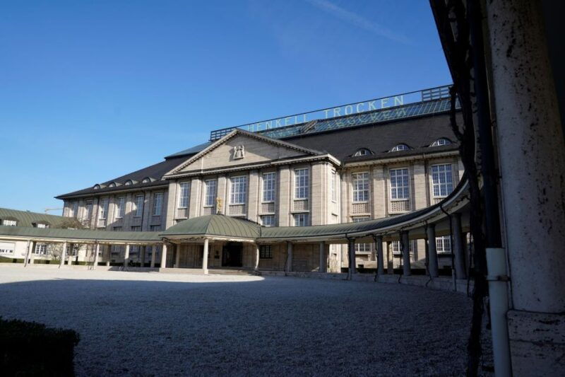 wiesbaden-sparkling-winemaking-tour-with-3-glass-tasting