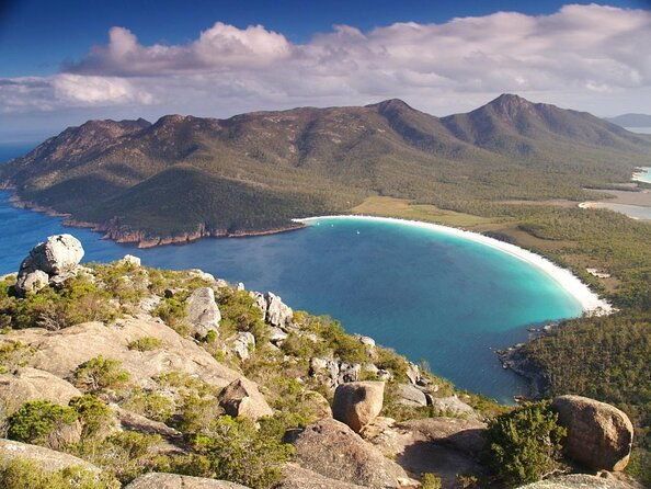 Wineglass Bay Beach Hike Active day tour - Key Points  