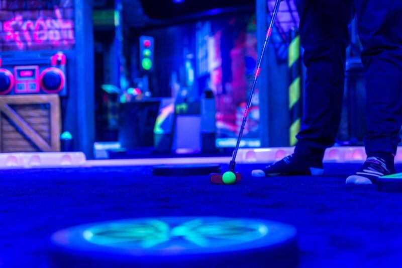 woop-glow-golf-maribor