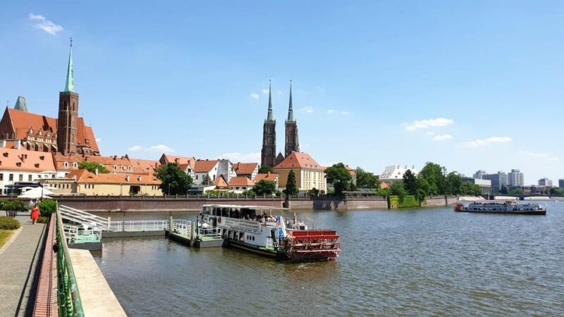 wroclaw-boat-cruise-with-a-licensed-guide-1-hour