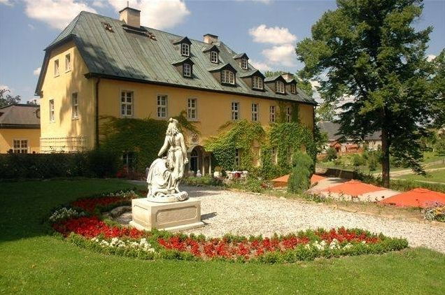 wroclaw-giant-mountains-valley-of-palaces-day-tour