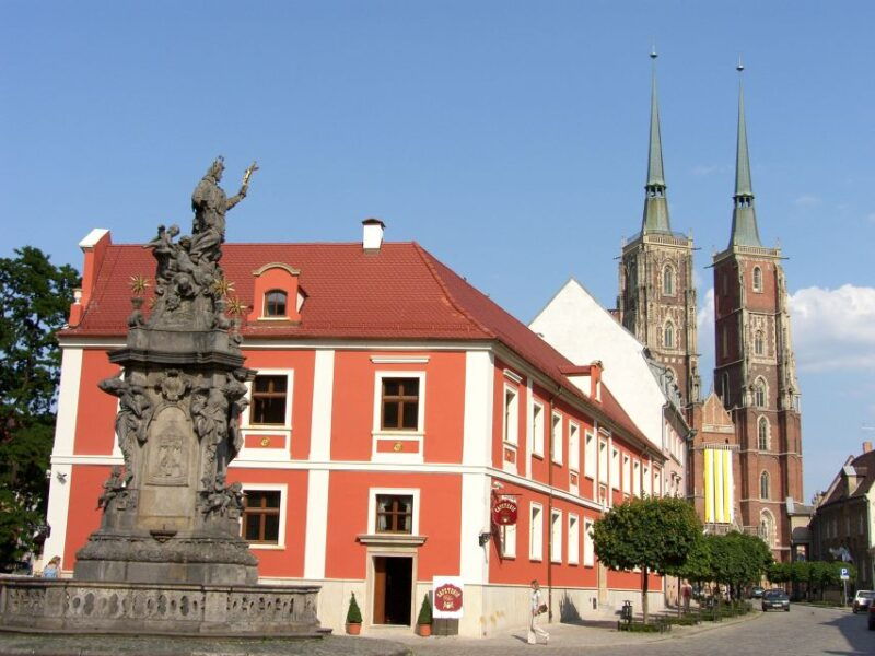 wroclaw-old-city-walk-and-cruise-with-small-gondola