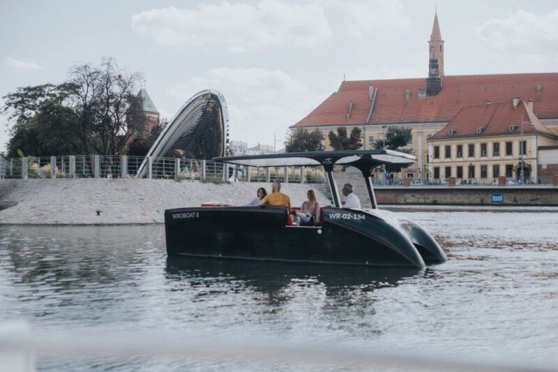 wroclaw-solar-catamaran-cruise-on-the-odra-river