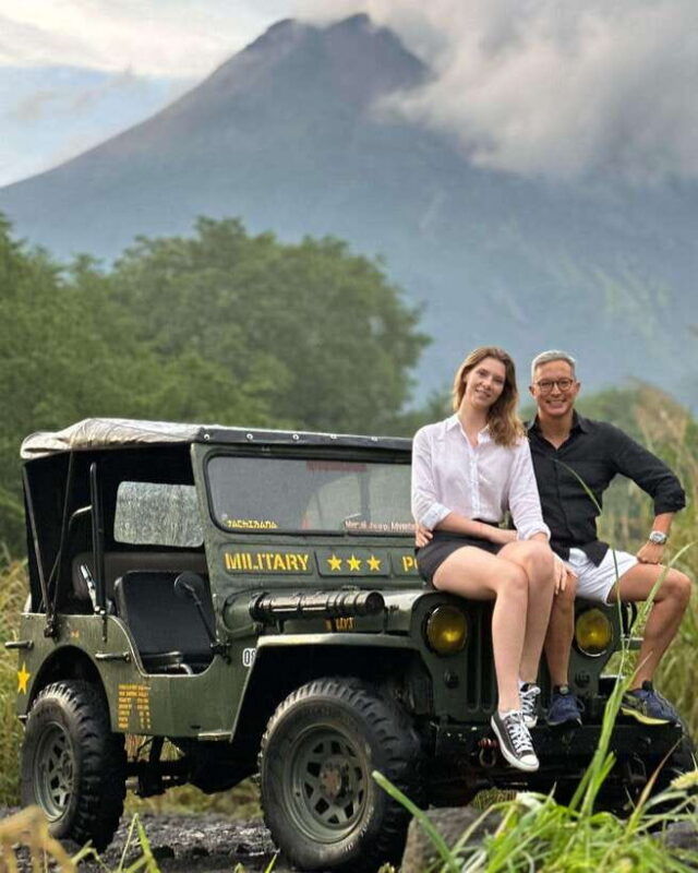 yogyakarta-tailor-made-tour-with-english-speaking-driver