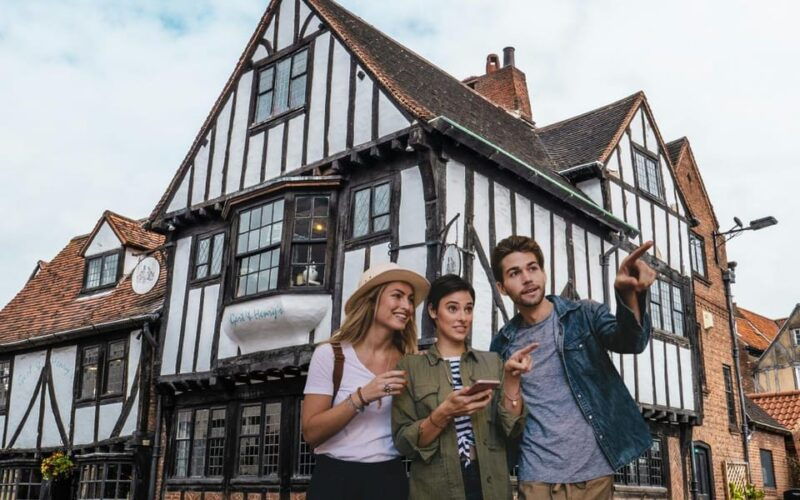 york-city-walking-tour-exploration-game