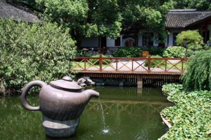 1-day Village Tea Picking, Roasting & Serving Guided Private Tour from Hangzhou - Discovering the Charm of the 1-Day Village Tea Picking, Roasting & Serving Guided Private Tour from Hangzhou