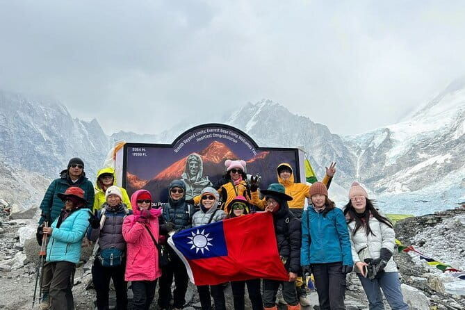 14 Days Everest Base Camp Trek - Introduction: The Allure of the Everest Base Camp Trek