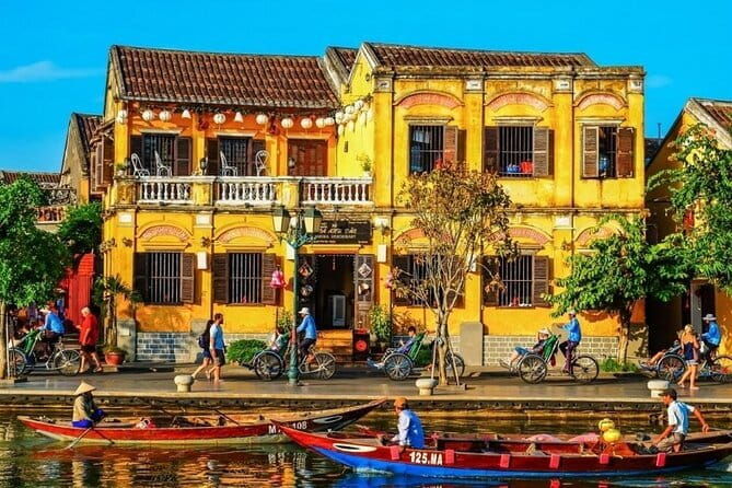 12-Day Epic Vietnam Group Tour: Hanoi, Halong Bay & Beyond - Exploring Hanoi: A City of Contrasts