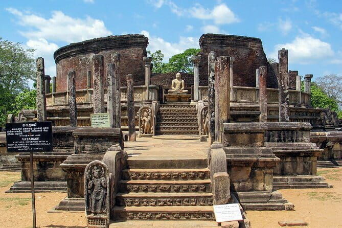 Ancient Kingdom and Wild Elephant Safari from Polonnaruwa - Exploring the Ancient Kingdom of Polonnaruwa