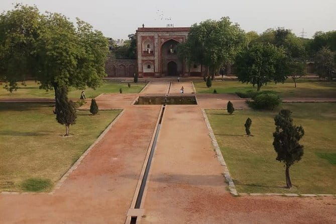 Delhi: Old and New Delhi Private Guided Day Tour - An Overview of the Experience