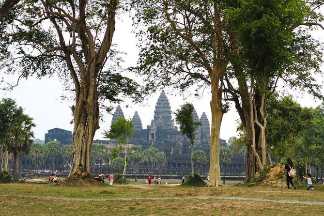 (Free eSim)Classic Angkor Wat Full Day with Sunrise Private Tour - Breaking Down the Itinerary