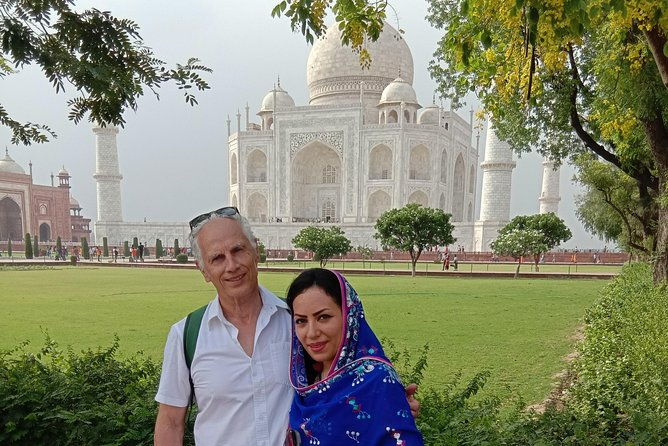 From Delhi: Private Taj Mahal day tour by Car - Key Points