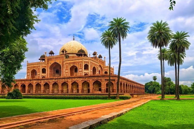 Full Day Sightseeing Tour of Delhi - An In-Depth Look at the Tour Itinerary
