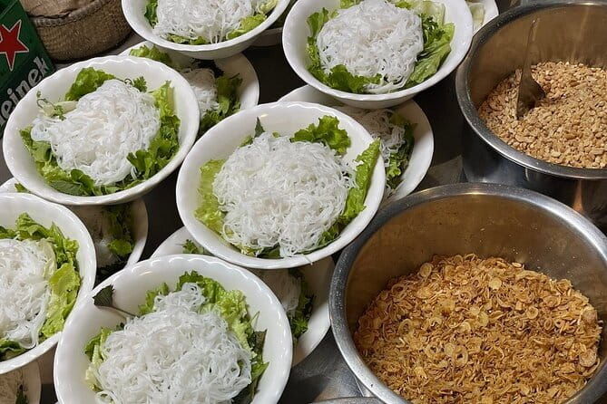 Hanoi Street Food Customized Walking Tour - The Itinerary Breakdown: What You Can Expect