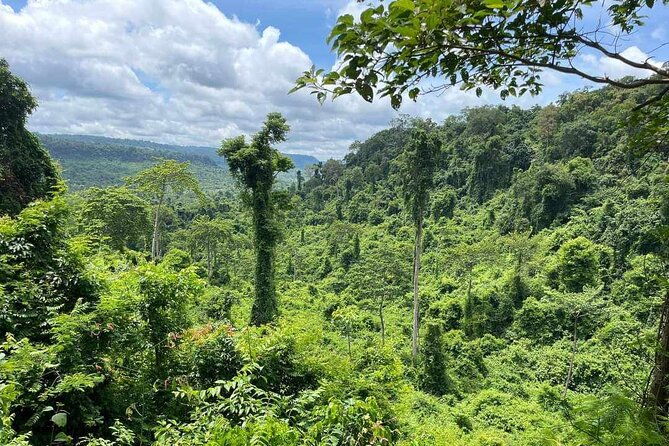 Kbal Spean Lingar River, Banteay Srei Temple & Pre Rup Tour - Transportation and Overall Experience