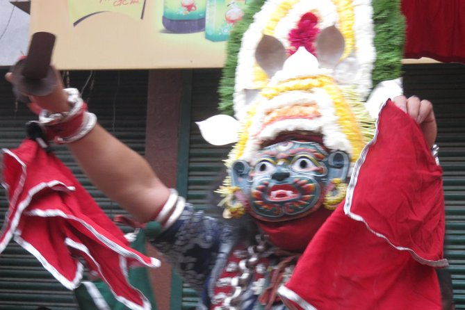 Life and spirituality tour of Kathmandu - Transportation & Practicalities