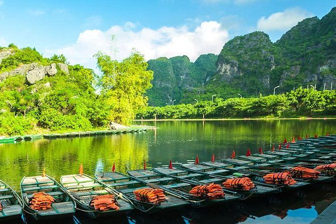 Ninh Binh Full Day Tour: Bai Dinh Pagoda - Trang An - Mua Cave - Bai Dinh Pagoda: The Largest in Southeast Asia