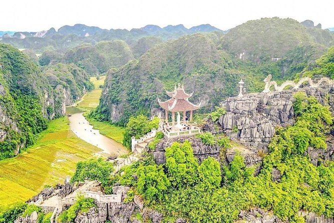 NINH BINH MEMORABLE DAY: Hoa Lu, Mua Cave, boat trip Tam Coc, Trang An optional - Transportation and Group Size