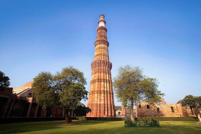 One Day New Delhi Custom Guided Sightseeing Trip by Cab - Detailed Breakdown of the Itinerary