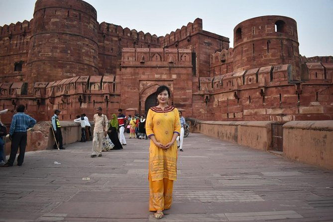 Overnight Agra/Taj Mahal Tour & Fatehpur Sikri Tour - Key Points