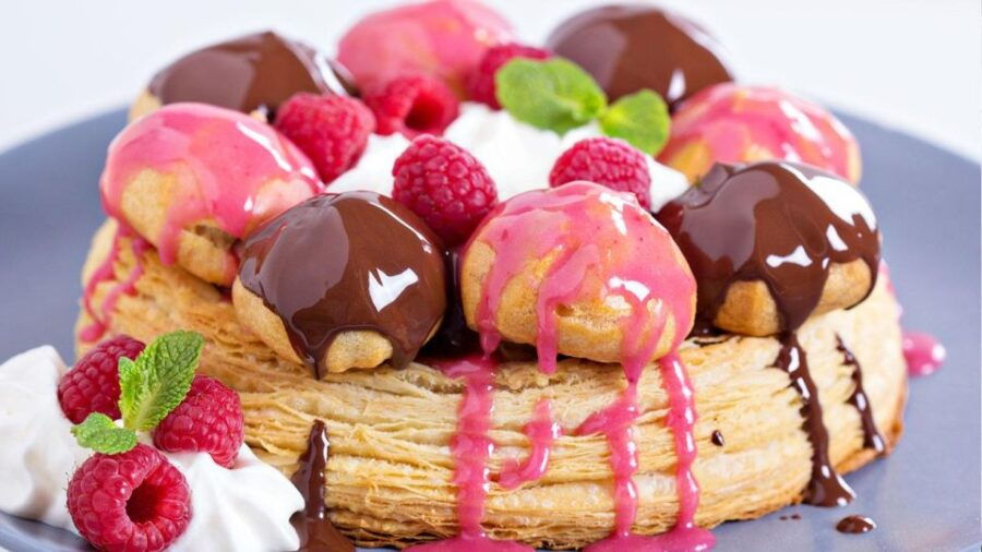 Paris Audioguide - TravelMate app for your smartphone - Exploring the Paris Audioguide in Depth